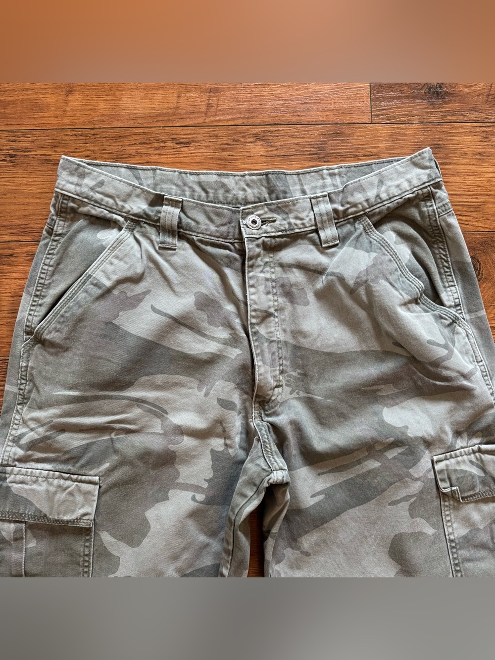 Vintage 90s Y2K Wrangler Hero Camo Cargo Pants Men's 32x30 Thrashed Baggy - Picture 2 of 11